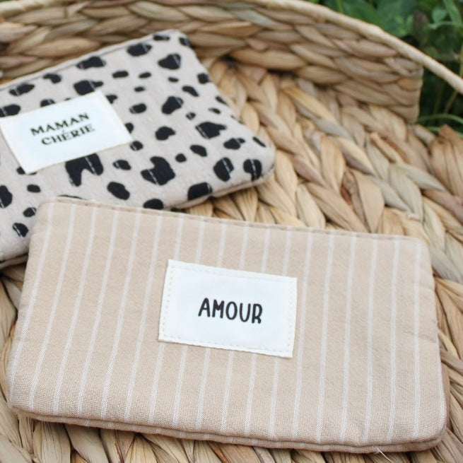 Pochette imprimée "AMOUR"