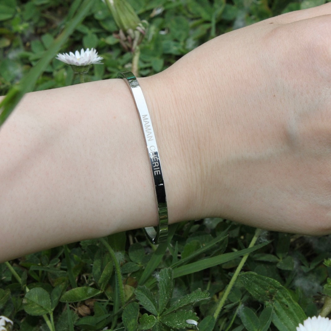 Bracelet gravé "MAMAN CHÉRIE"