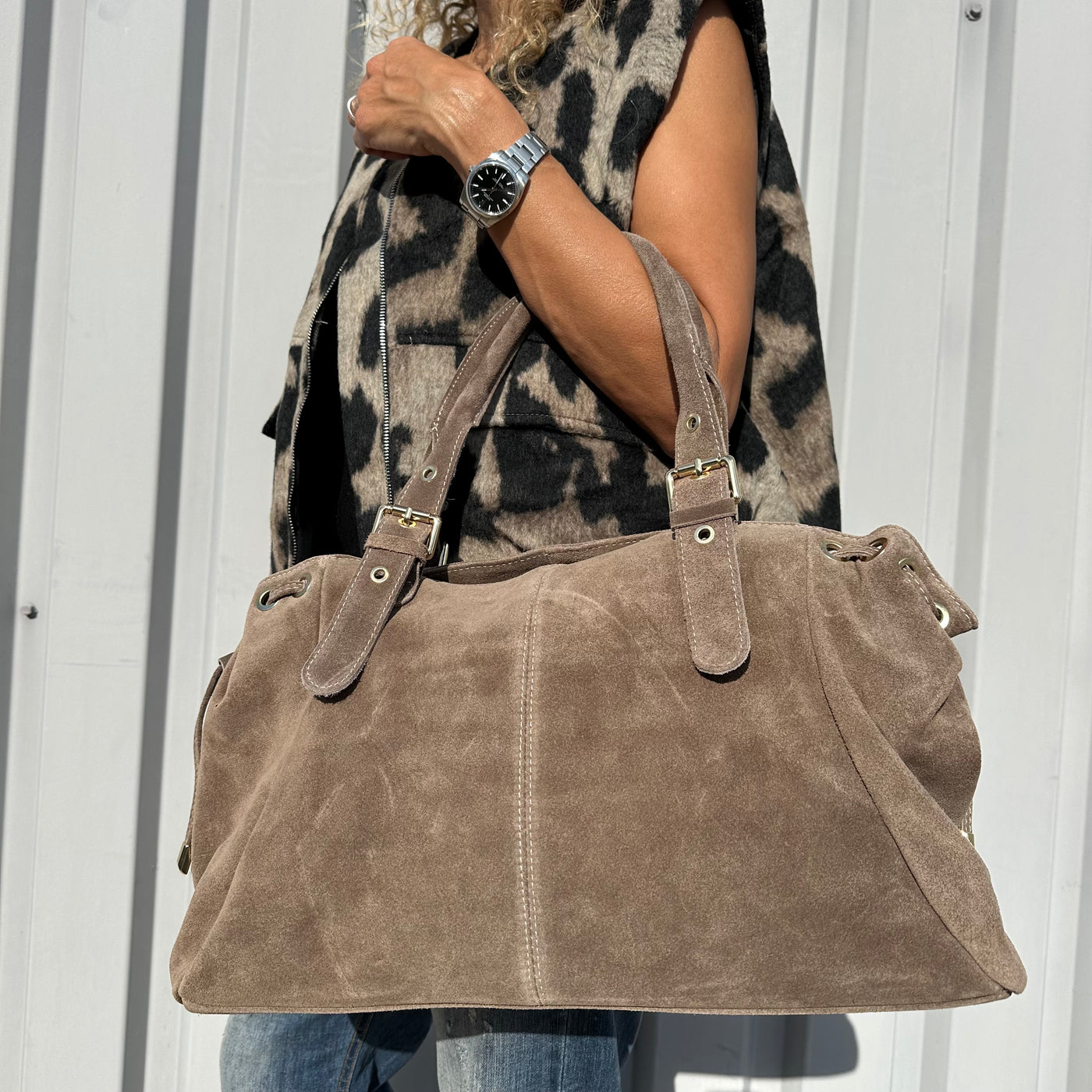 Sac bowling en daim taupe
