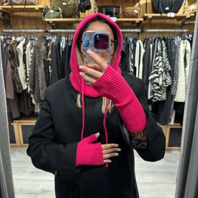 Cagoule et mitaines en maille pieces rose Numéro de l'article 17160076_Bluing
EAN 5715723831675 Référence: PE351G0R4-Q11