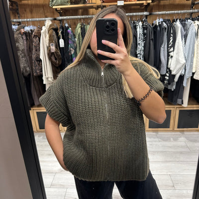 Gilet sans manches kaki Super-U zippé en maille épaisse – Banditas from Marseille