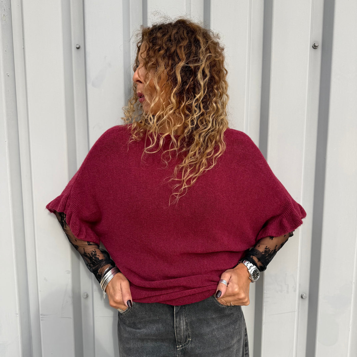 Pull Flora bordeaux à manches chauves souris et col bateau