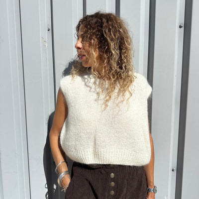 Pull court blanc sans manches mohair 