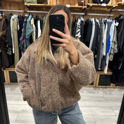 Veste Amélia zippée duveteuse beige camel clair effet laine