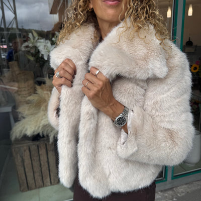 Veste COSY fausse fourrure écru